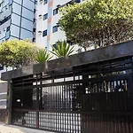Apto completo 3qts ótima localização